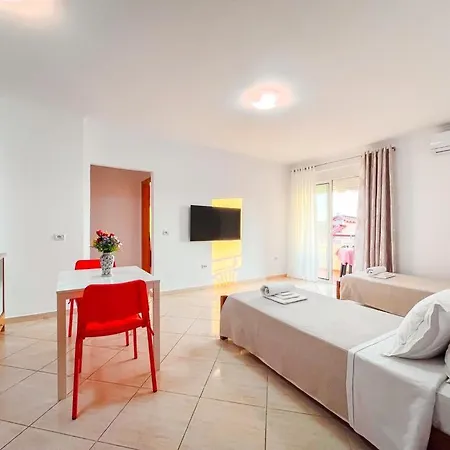 Apartment Seaside In